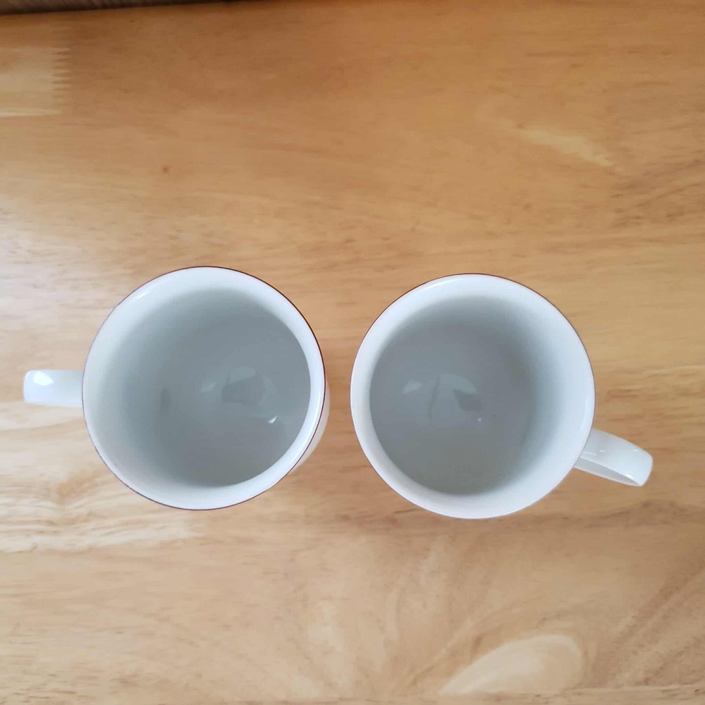 Bramble Fanci Florals Footed Porcelain Mugs Japan 4.5" - Set of 2 Vintage - Picture 5 of 7